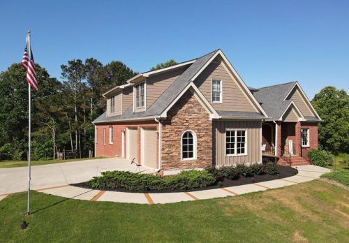 815 Tatum Rd, White Stone, GA 30175-3798