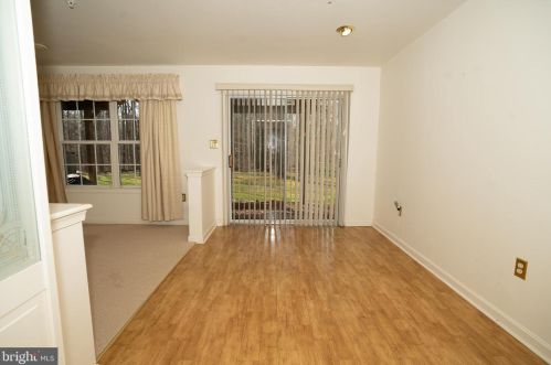 337 Woodland Grn Ct, Aberdeen MD  21001-2946 exterior