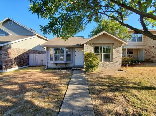 9917 Pack Saddle Trl, Fort Worth TX  76108-4197 exterior