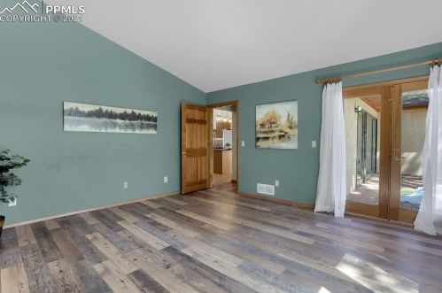 2720 Sunnywood Ave, Woodland Park CO 80863-9401 exterior