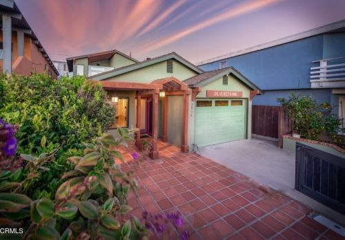 2916 Lakeshore Ct, Oxnard, CA 93035-4421