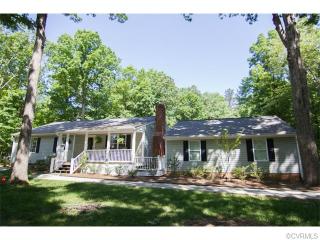 14000 Hensley Rd, Midlothian VA  23112-1108 exterior