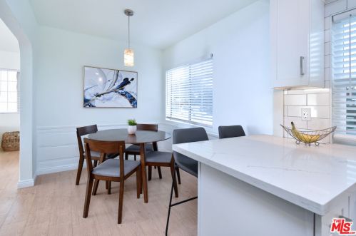 15220 Morrison St, Van Nuys CA  91403-1503 exterior