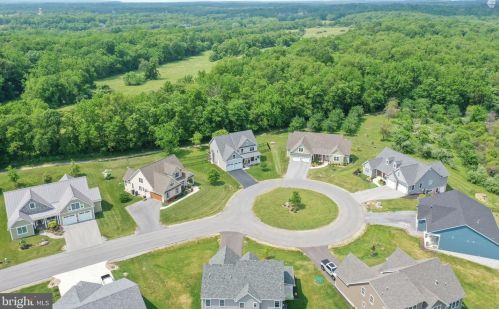 463 Deerfield Village Dr, Shepherdstown WV  25443 exterior