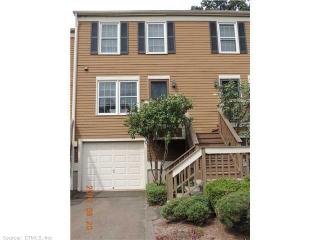 160 Foxbridge Village Rd, Branford, CT 06405-2212