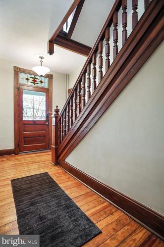 328 Mildred St, Charles Town WV  25414-1834 exterior