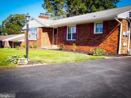 3541 Sycamore Rd, York PA  17315-4480 exterior