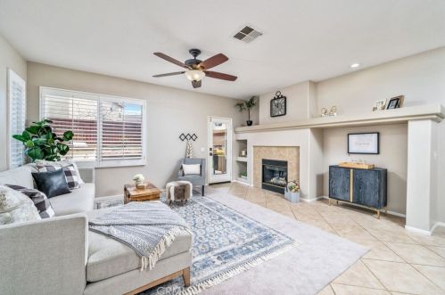 12611 Avocado Way, Riverside CA  92503-7031 exterior