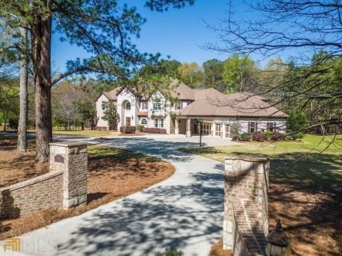 1535 River Cove Rd, Social Circle, GA 30025-4895