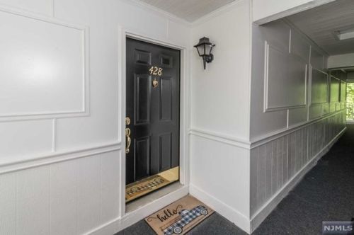 428 Poets Way, Mahwah, NJ 07430-2085