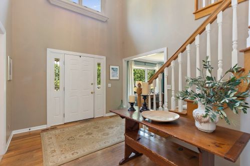 585 Stony Hill Ln, Bull Valley, IL 60012-3335
