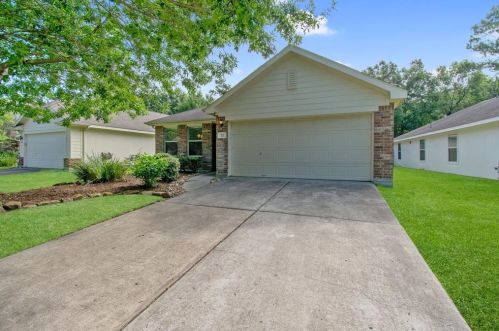 22 Bark Bend Pl, Conroe TX  77385-3531 exterior