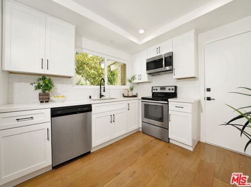 4871 Paseo De Vega, Irvine CA  92603-3322 exterior
