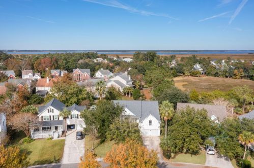 736 High Battery Cir, Mount Pleasant, SC 29464-7820
