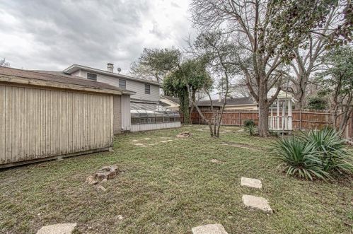 3921 Douglas Dr, Garland TX 75041-4331 exterior