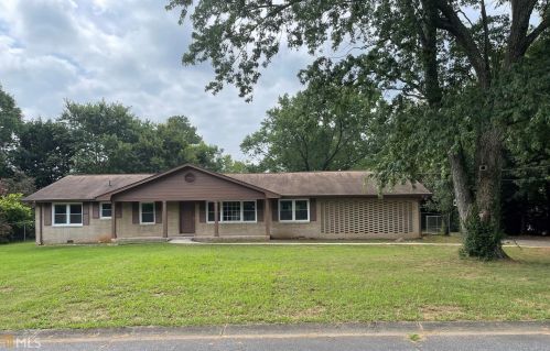 40 Willard Dr, Marietta, GA 30066-3426