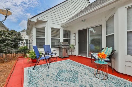 138 Rose Cottage Ln, Holly Springs, GA 30189-7431