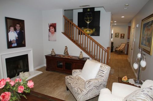 2660 Madison Cir, Anaheim CA  92801-4954 exterior