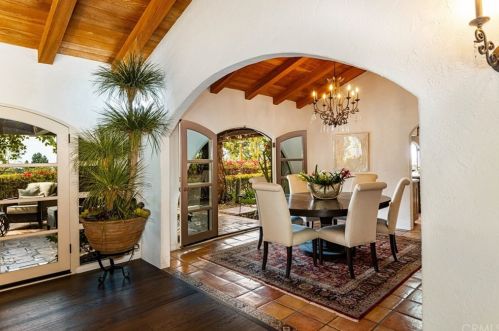 1451 Foothill Blvd, Santa Ana CA 92705-2511 exterior