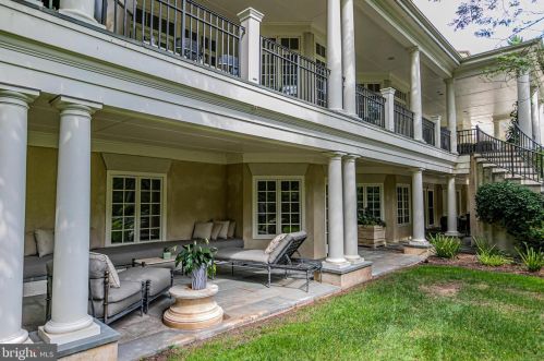 110 Brooks Bnd, Princeton NJ  08540-7545 exterior