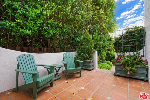 1109 Cedar St, Glendale CA  91207-1728 exterior