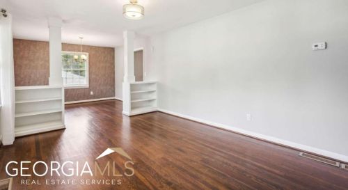 1960 Brewer Blvd, Atlanta, GA 30310-4910