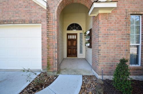 31 Rolling Ridge Ct, Conroe TX  77385-3695 exterior
