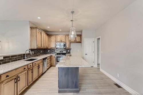 22143 Calhoun Pl, Aurora CO exterior