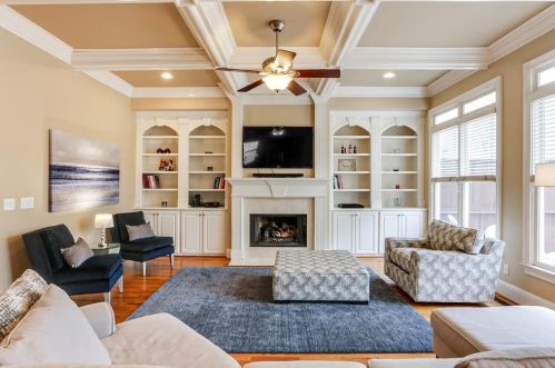 2556 Brookline Cir, Atlanta GA  30319-3693 exterior