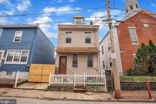 2630 Fillmore St, Philadelphia PA  19137-1709 exterior