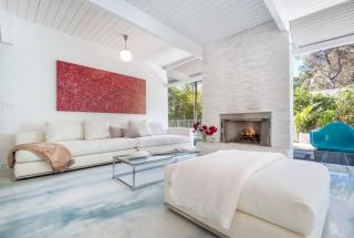 2544 Greenvalley Rd, Los Angeles CA  90046-1438 exterior