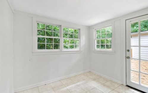 1678 Bridgeport Dr, Atlanta GA  30318-3332 exterior