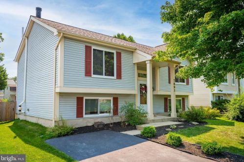 7893 Pepperbox Ln, Riviera Beach, MD 21122-6371