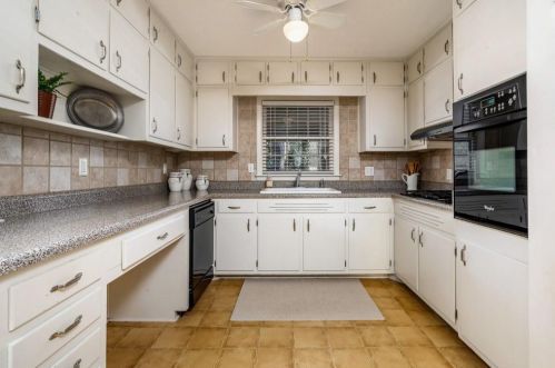 3862 Ensign Dr, Atlanta GA  30341-1836 exterior
