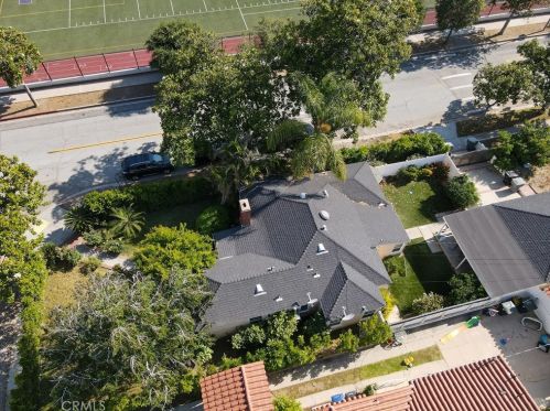 1401 Hillcrest Ave, Glendale CA  91202-1505 exterior