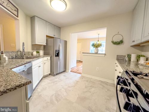 1467 Falcon Nest Ct, Arnold, MD 21012-2821