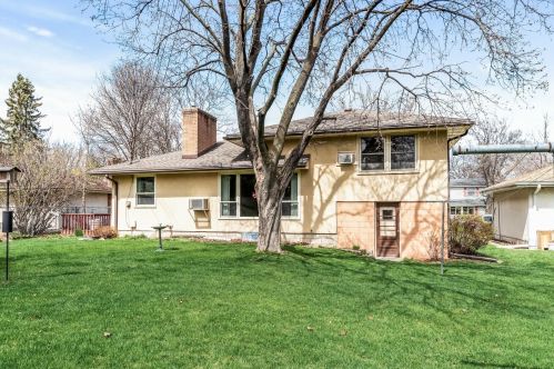 760 Iowa Ave, Saint Paul MN  55106-1018 exterior