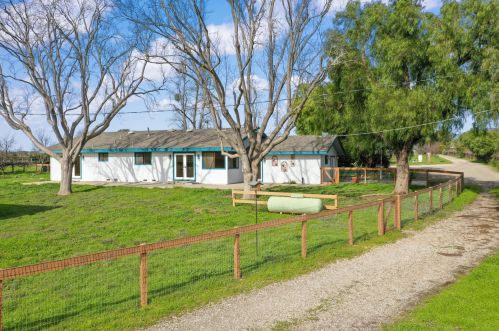 4102 Casey Ave, Santa Ynez, CA 93460-9172