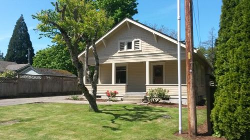 140 Stadium Dr, Monmouth, OR 97361-1316