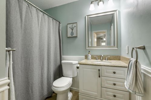 9063 Glacier Rd, Saint Paul MN  55125-3467 exterior