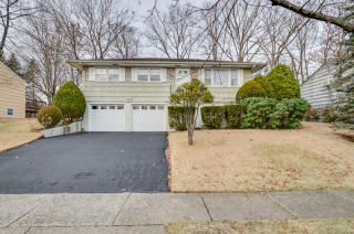 38 Crescent Rd, Midvale, NJ 07465-1202