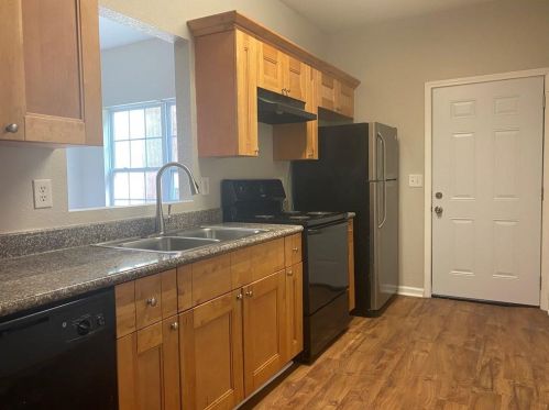 114 Brixton Cir, Carrollton, GA 30117-8936
