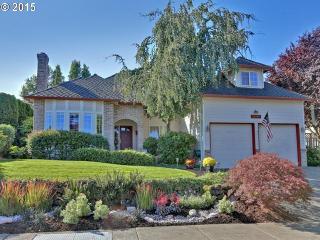 16780 Waterford Way, Portland, OR 97229-1880