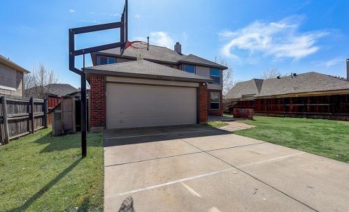 3908 Randall Ln, Carrollton TX 75007-1085 exterior