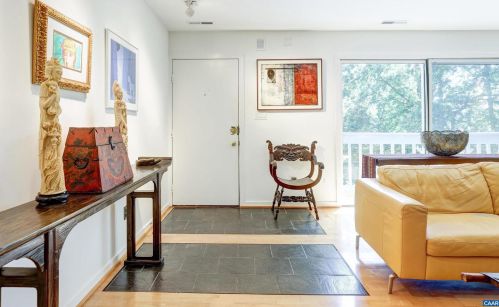211 2nd St, Charlottesville, VA 22902-0052