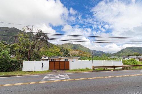 47-680 Kamehameha Hwy, Kaneohe, HI 96744-0040