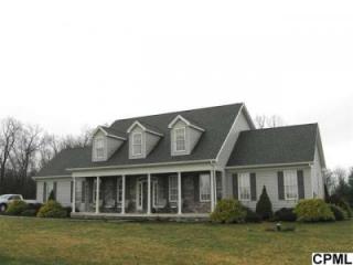 15 Chelsea Ln, Carlisle PA  17015-7911 exterior