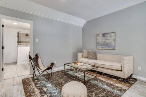 6309 Dysart Cir, Dallas TX  75214-5605 exterior