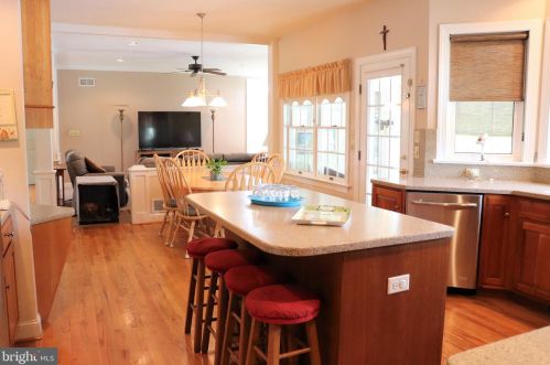 1954 Pickering Trl, Lancaster PA exterior