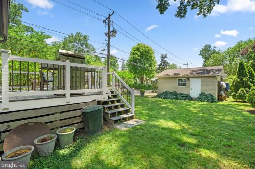 800 Easley St, Silver Spring MD 20910-4587 exterior